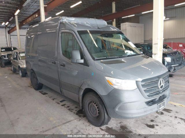  Salvage Mercedes-Benz Sprinter 2500