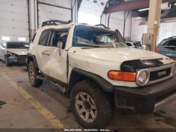  Salvage Toyota FJ Cruiser