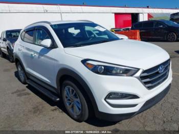  Salvage Hyundai TUCSON