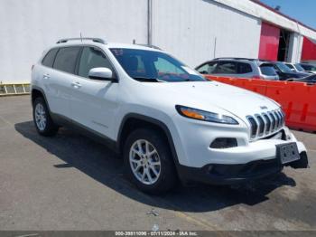  Salvage Jeep Cherokee