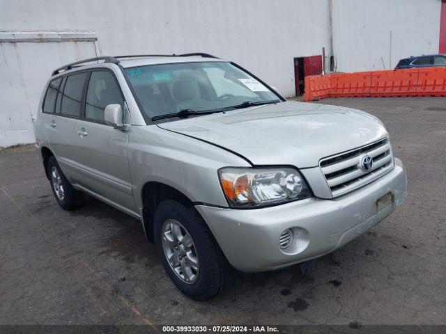  Salvage Toyota Highlander