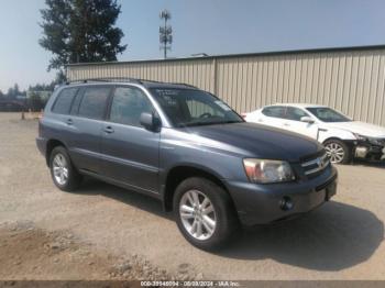  Salvage Toyota Highlander