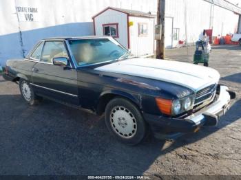  Salvage Mercedes-Benz 560