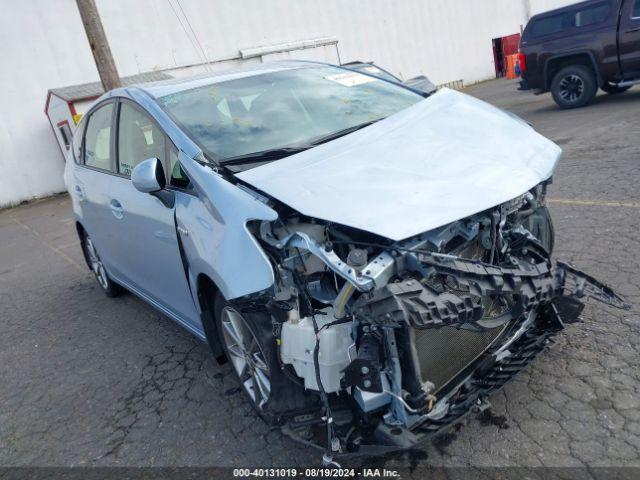  Salvage Toyota Prius v