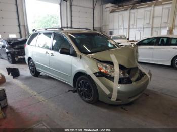  Salvage Toyota Sienna