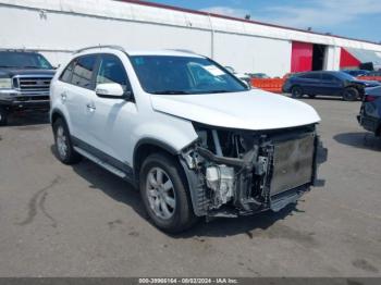  Salvage Kia Sorento