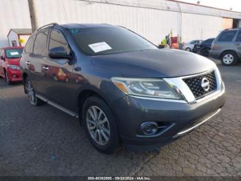  Salvage Nissan Pathfinder