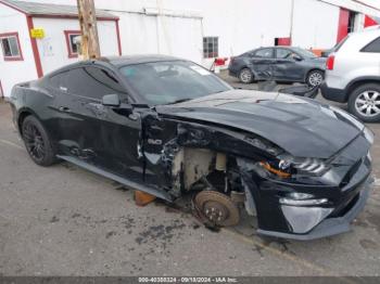  Salvage Ford Mustang