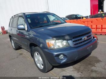  Salvage Toyota Highlander