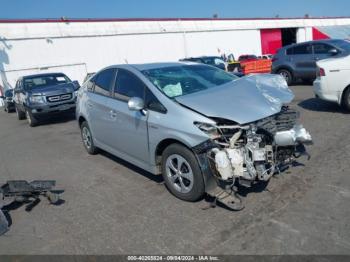  Salvage Toyota Prius