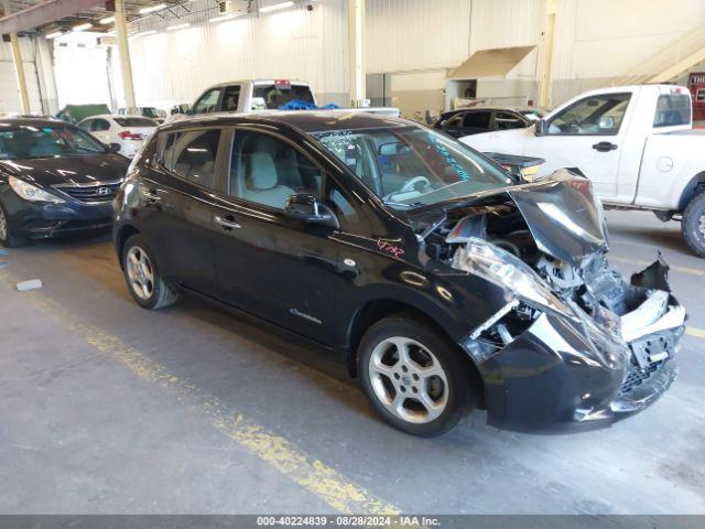  Salvage Nissan LEAF