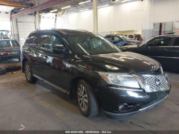  Salvage Nissan Pathfinder