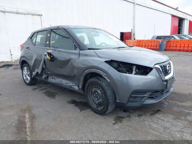  Salvage Nissan Kicks