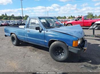  Salvage Toyota Pickup