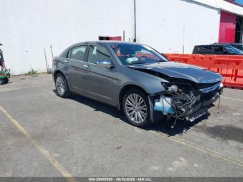  Salvage Chrysler 200