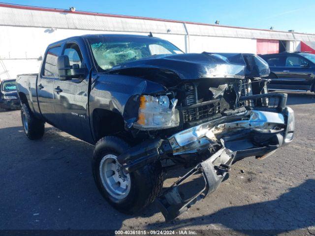  Salvage Chevrolet Silverado 2500