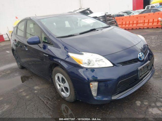  Salvage Toyota Prius