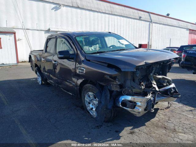  Salvage Nissan Titan