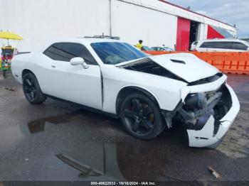  Salvage Dodge Challenger