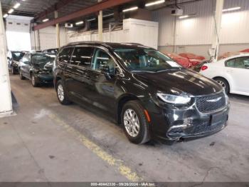  Salvage Chrysler Pacifica