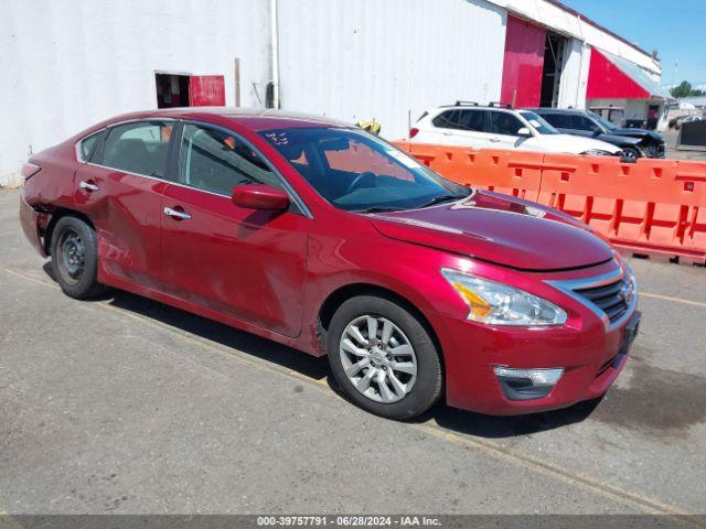  Salvage Nissan Altima