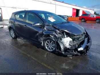  Salvage Toyota Prius c