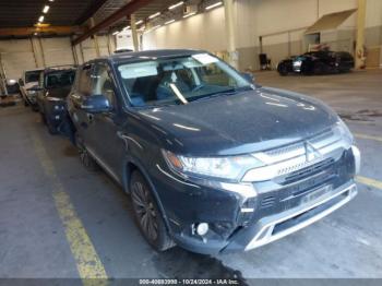  Salvage Mitsubishi Outlander