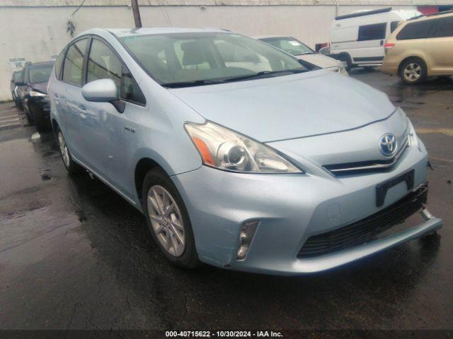  Salvage Toyota Prius v