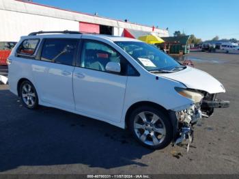  Salvage Toyota Sienna