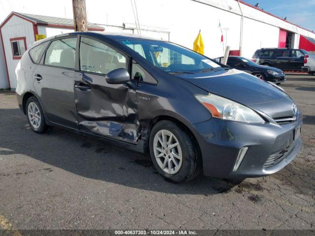  Salvage Toyota Prius v