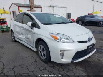  Salvage Toyota Prius