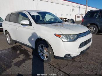  Salvage Mitsubishi Outlander