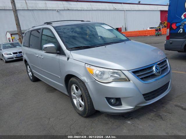  Salvage Volkswagen Routan