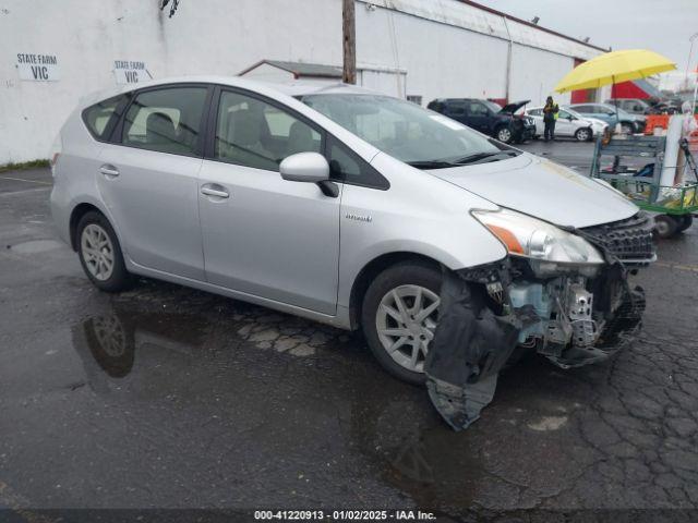  Salvage Toyota Prius v