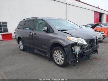  Salvage Toyota Sienna