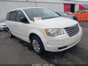  Salvage Chrysler Town & Country