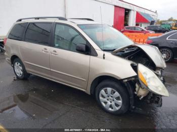  Salvage Toyota Sienna