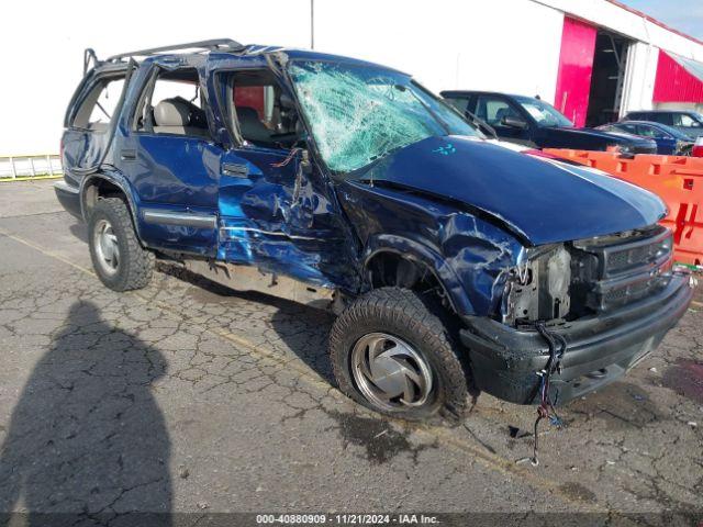  Salvage Chevrolet Blazer