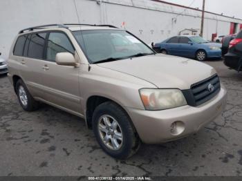  Salvage Toyota Highlander