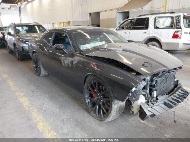  Salvage Dodge Challenger