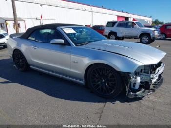  Salvage Ford Mustang