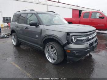  Salvage Ford Bronco