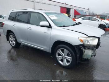  Salvage Toyota Highlander