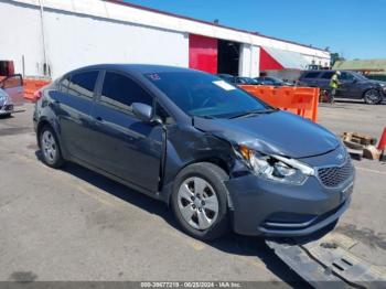  Salvage Kia Forte