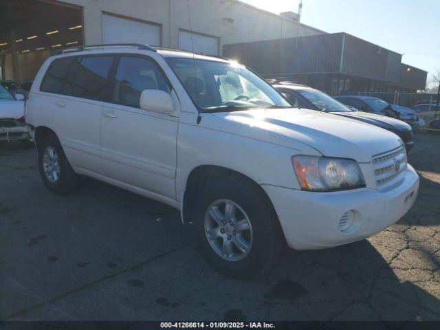  Salvage Toyota Highlander