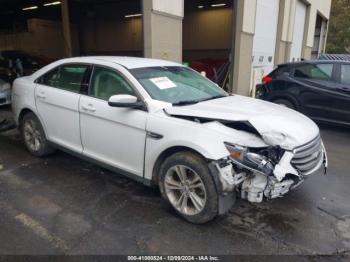  Salvage Ford Taurus