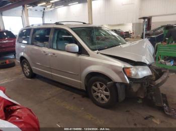  Salvage Chrysler Town & Country