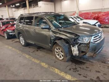  Salvage Toyota Highlander