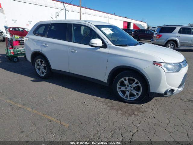  Salvage Mitsubishi Outlander