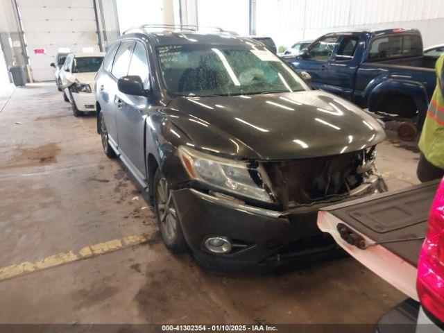  Salvage Nissan Pathfinder